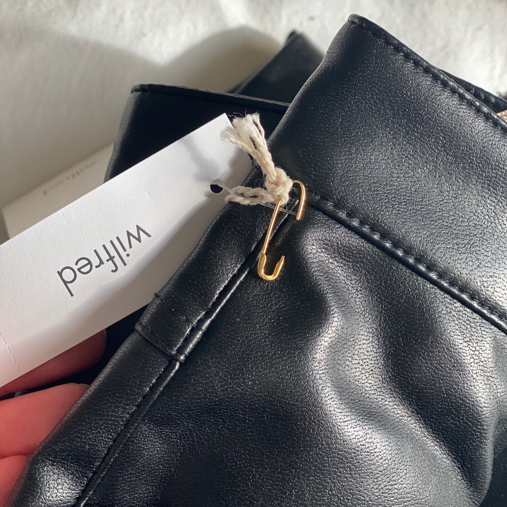 Aritzia Wilfred Rebel Pant NWT